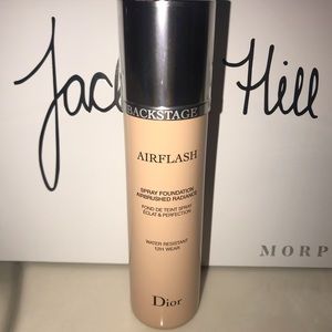 24 HR SALE!! Dior Airflash Spray Foundation #200